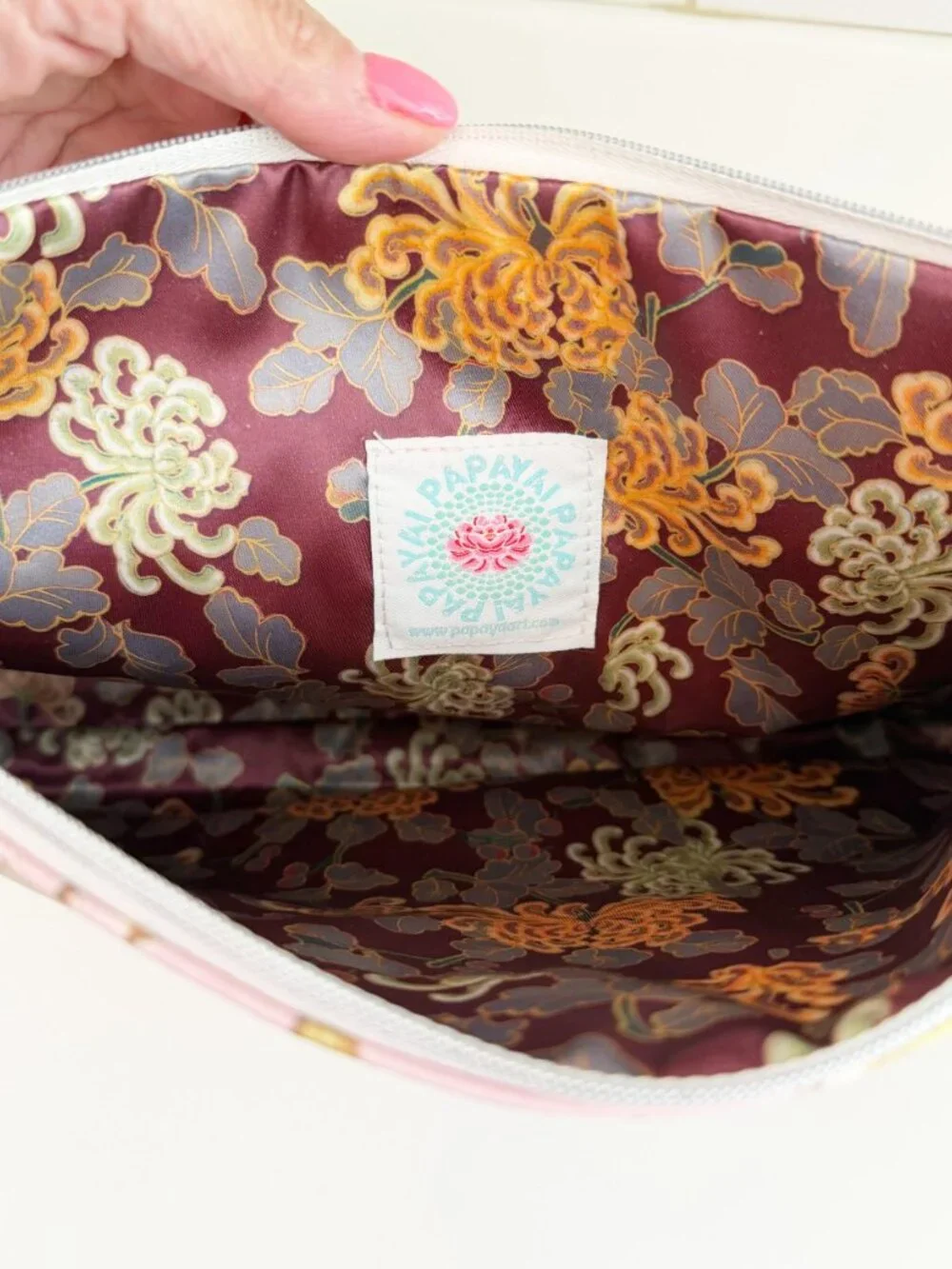PAPAYA Large Pouch with Roses and Tassel 